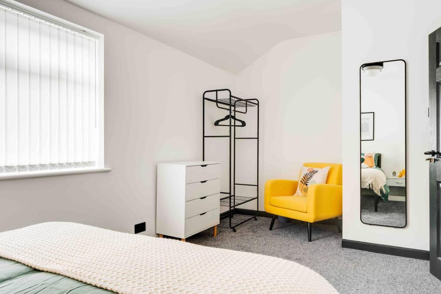 3-Bed Scouse House Near Anfield & Goodison Liverpool Exterior foto